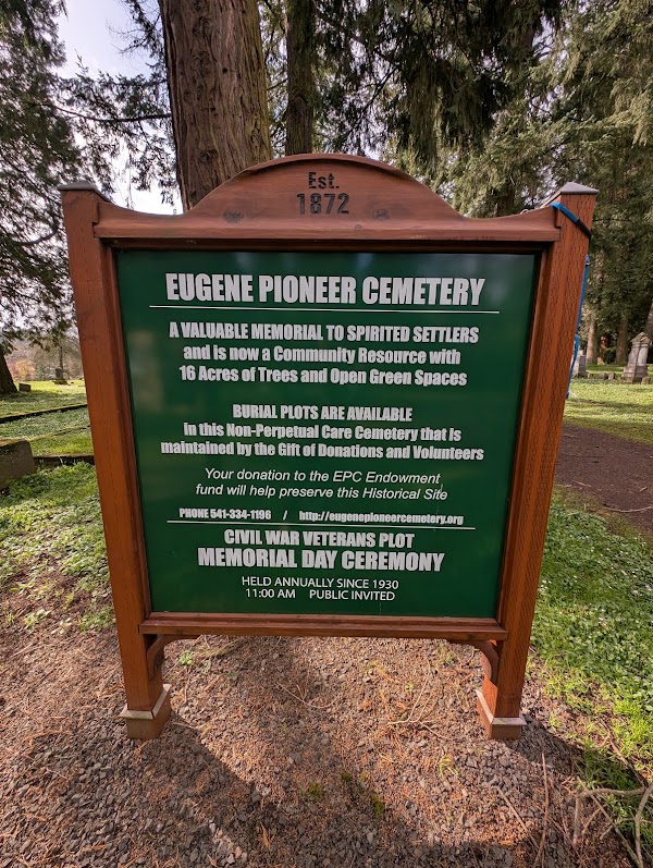 Eugene Pioneer Cemetery grounds