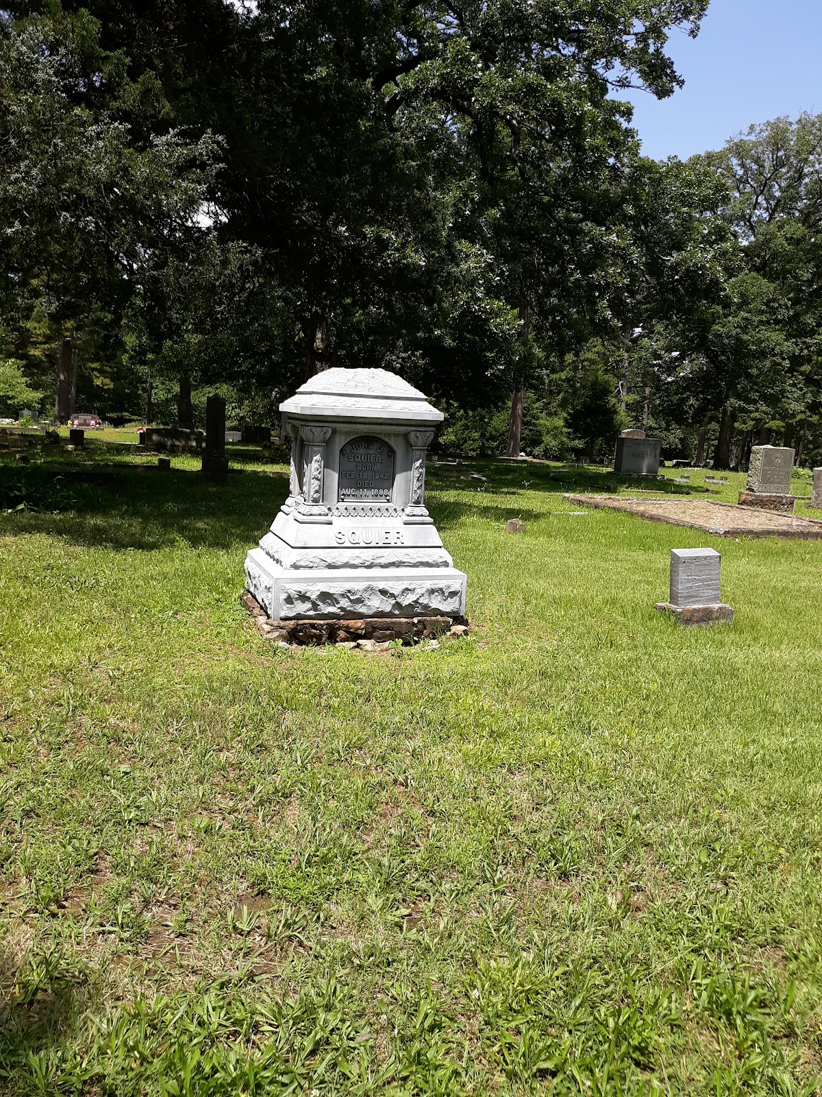 Eureka Springs Cemetery headstone and grounds