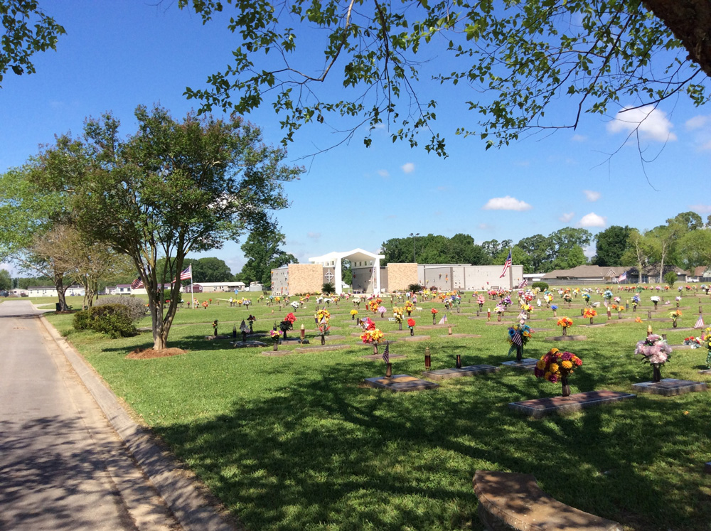Evangeline Memorial Gardens Cemetery cemetery grounds and headstones