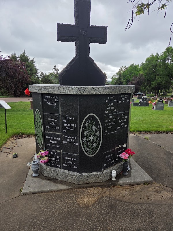 Evergreen Cemetery grounds