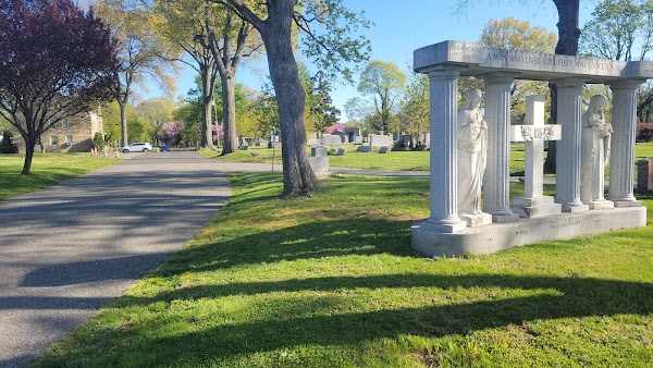 Evergreen Cemetery & Crematory grounds