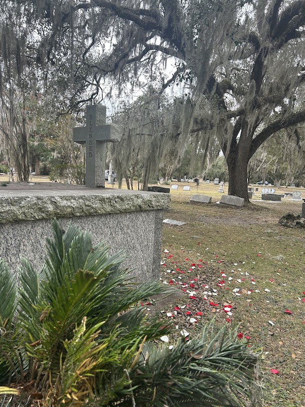 Evergreen Cemetery grounds