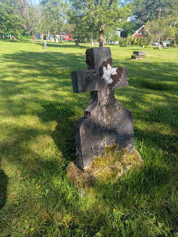 Evergreen Cemetery grounds
