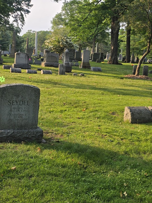 Evergreen Cemetery grounds