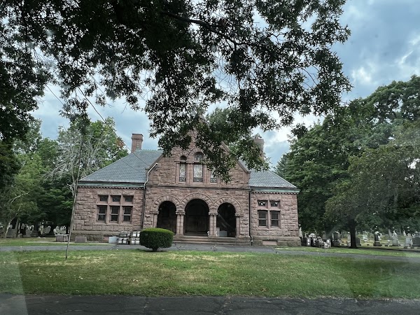 Evergreen Cemetery grounds