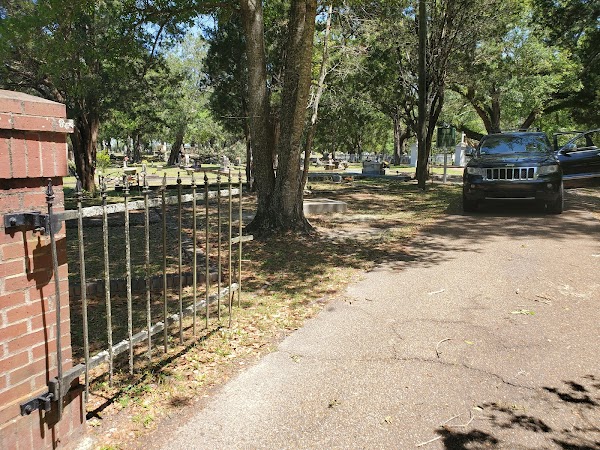 Evergreen Cemetery grounds
