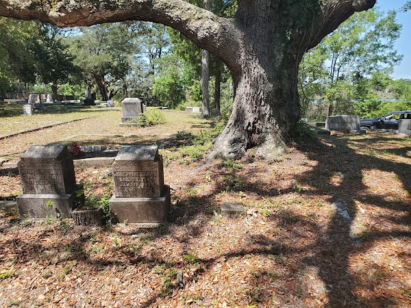 Evergreen Cemetery grounds
