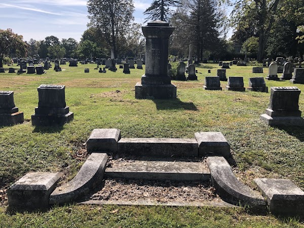 Evergreen Cemetery grounds