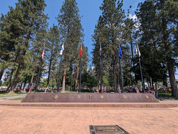 Evergreen Cemetery grounds