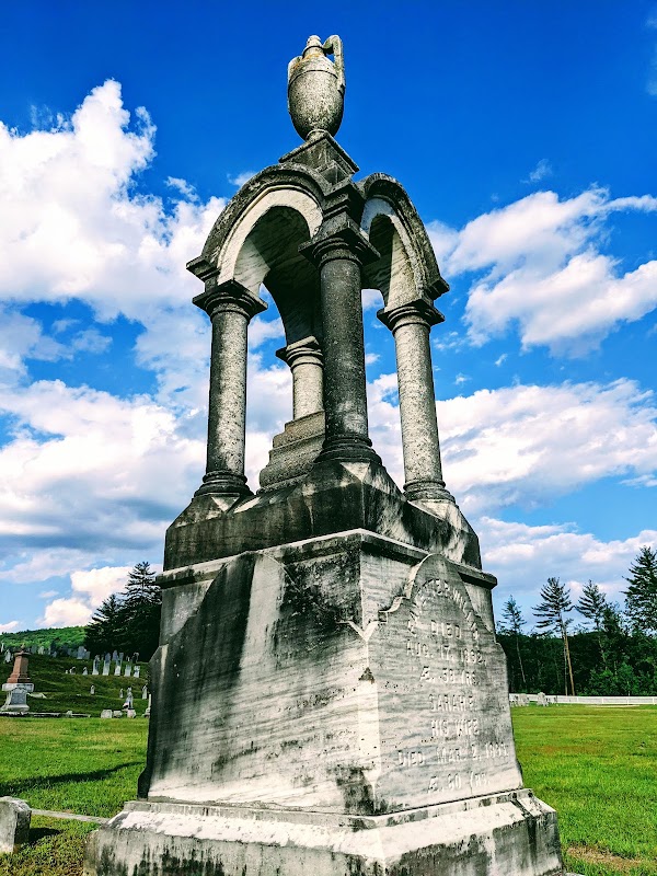 Evergreen Cemetery grounds