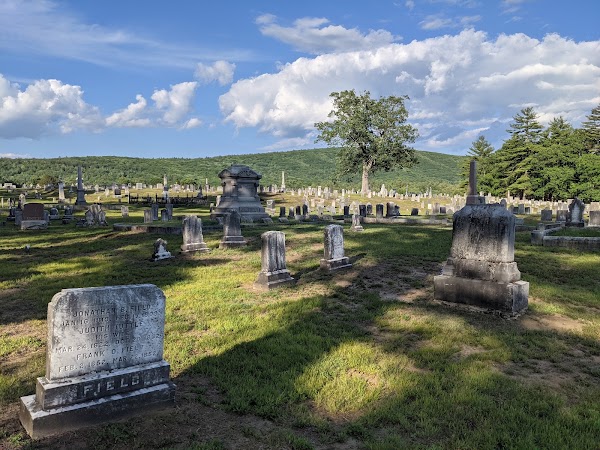 Evergreen Cemetery grounds