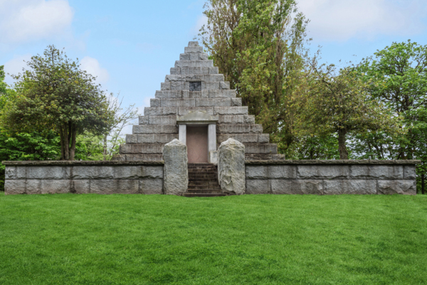 Evergreen Funeral Home & Cemetery grounds