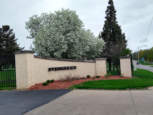 Evergreen Memorial Park Cemetery grounds