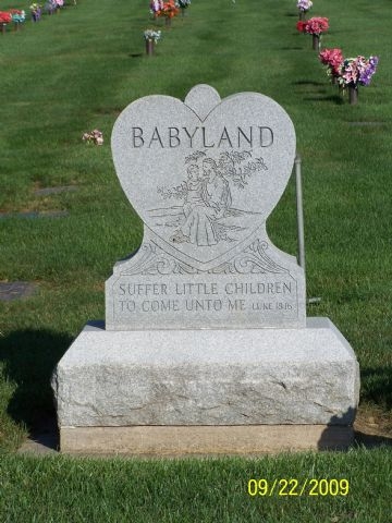 Evergreen Memorial Park Cemetery grounds