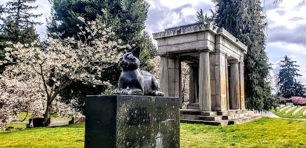 Evergreen Washelli Columbarium grounds