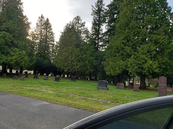 Evergreen Washelli Columbarium grounds