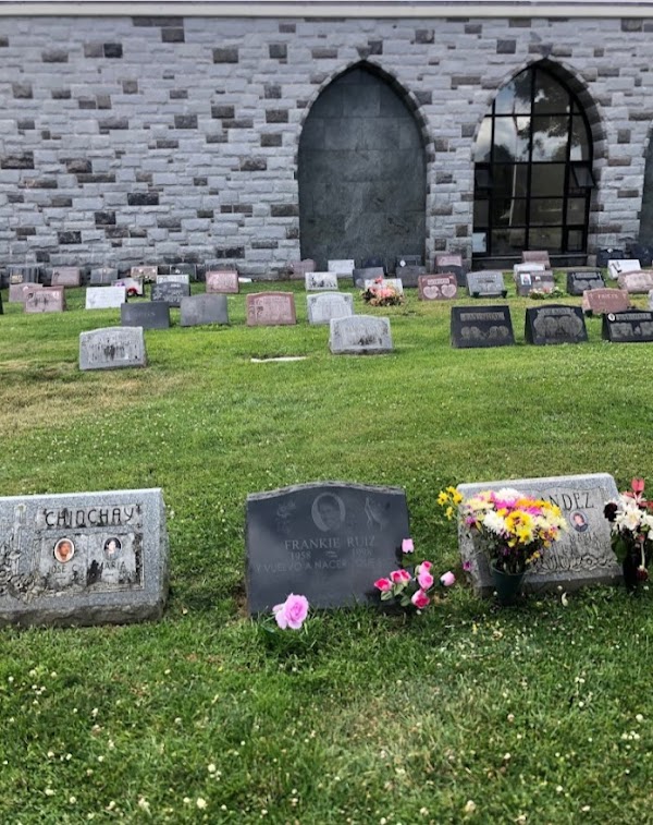 Fair Lawn Memorial Cemetery & Mausoleum grounds