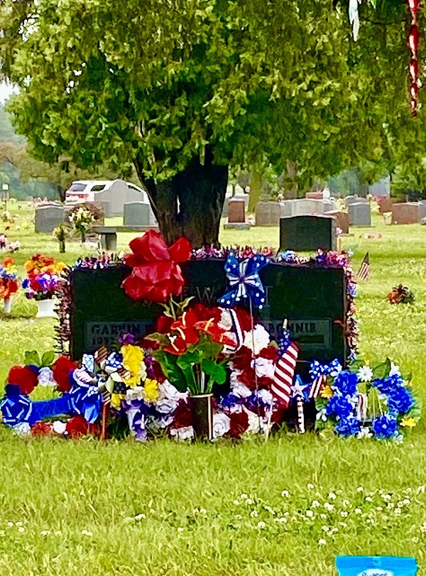 Fairlawn Burial Park grounds