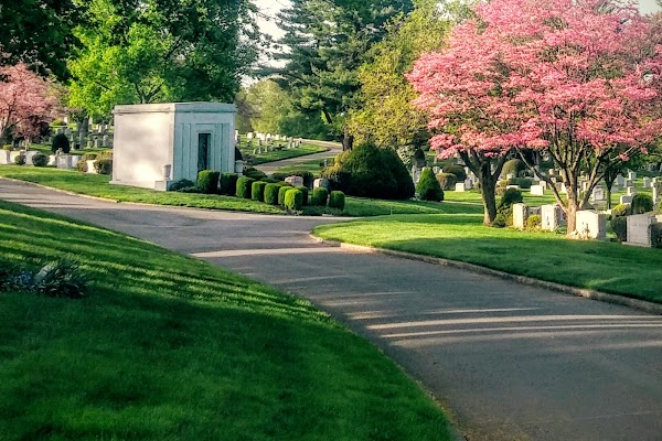 Fairview Cemetery & Arboretum grounds