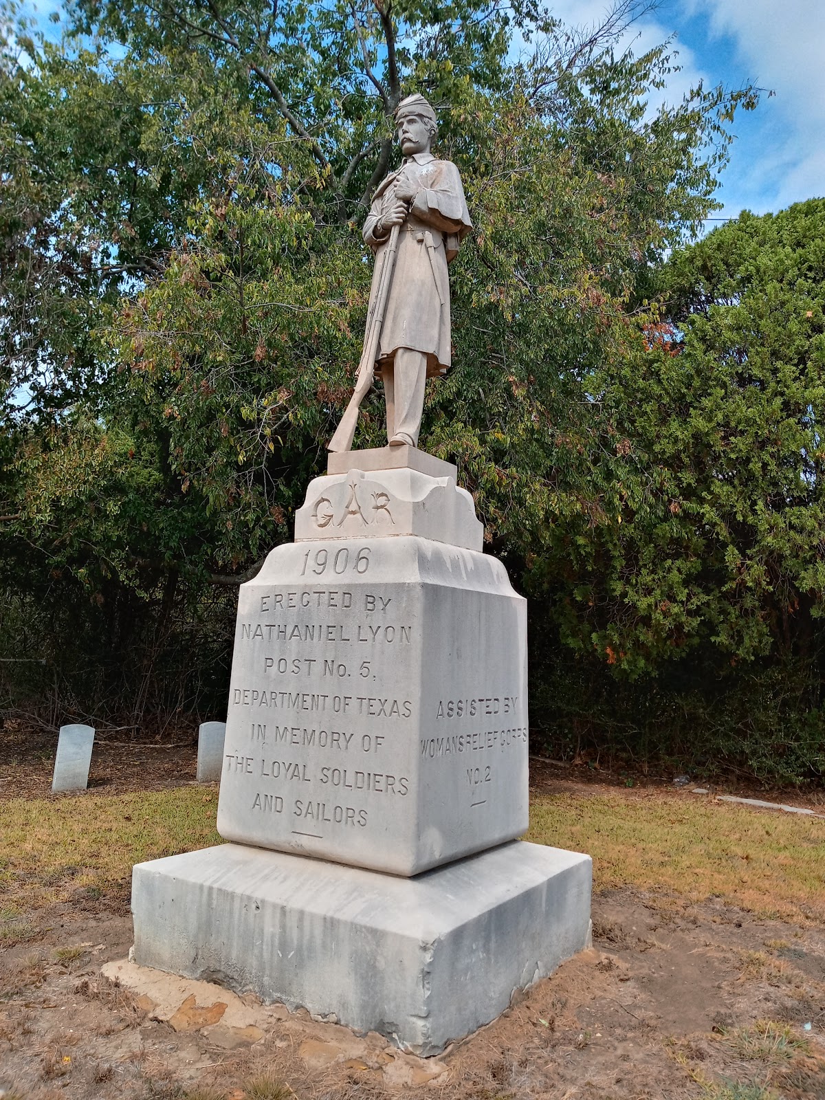 Fairview Cemetery cemetery grounds and headstones