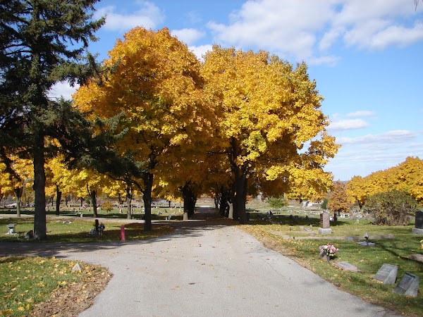 Fairview Cemetery grounds