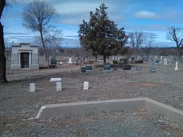 Fairview Cemetery grounds