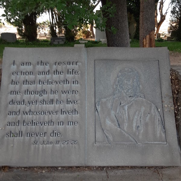 Fairview Memorial Park grounds