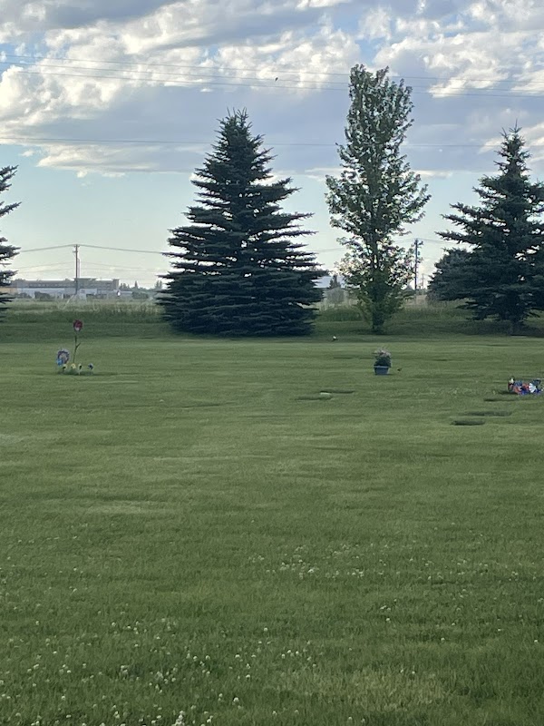 Fielding Memorial Park Cemetery grounds
