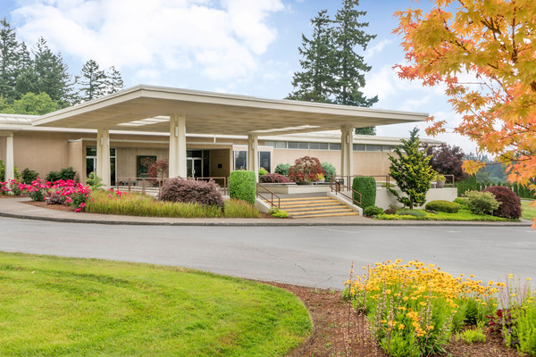 Finley-Sunset Hills Mortuary & Sunset Hills Memorial Park grounds