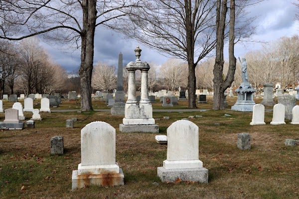First Parish Cemetery grounds
