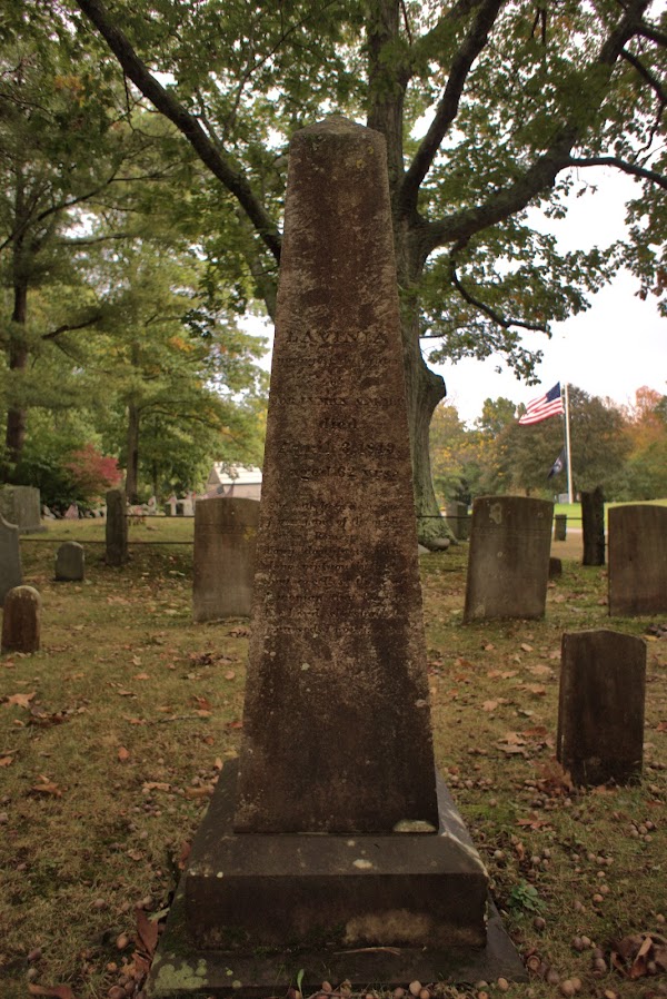 First Parish Cemetery grounds