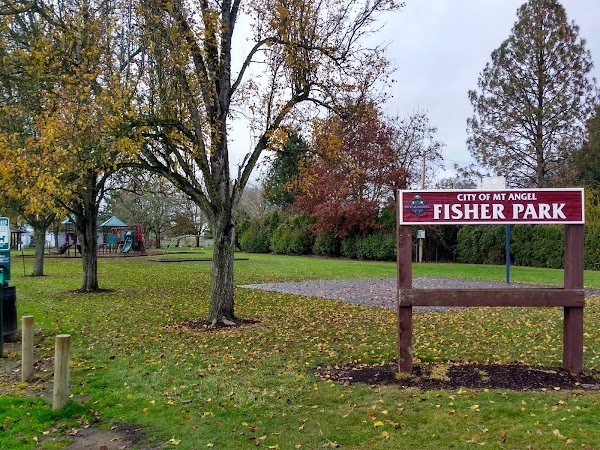 Fisher Memorial Park grounds