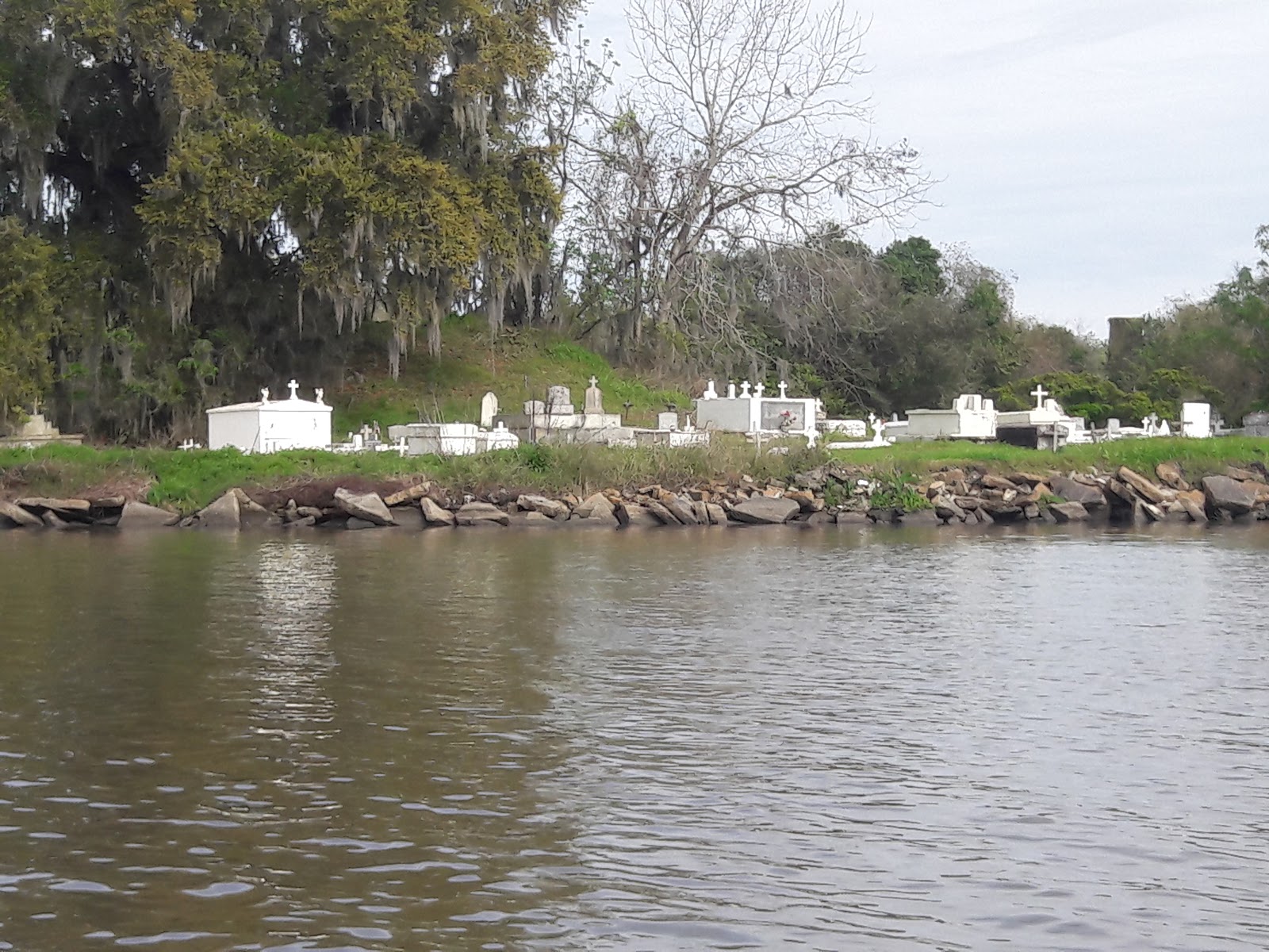 Fleming Cemetery cemetery grounds and headstones