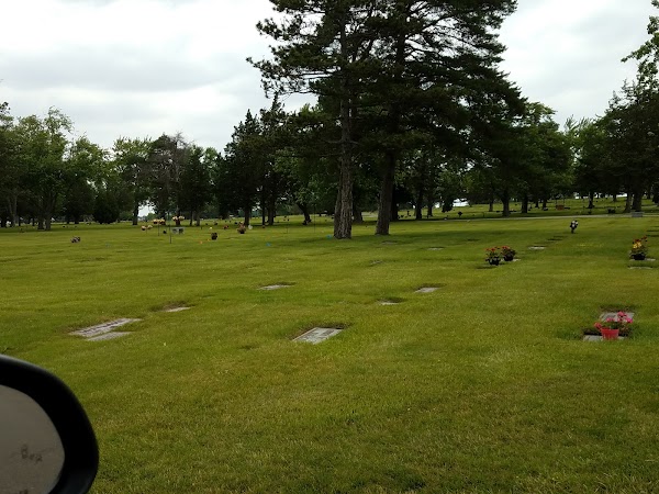 Flint Memorial Park grounds