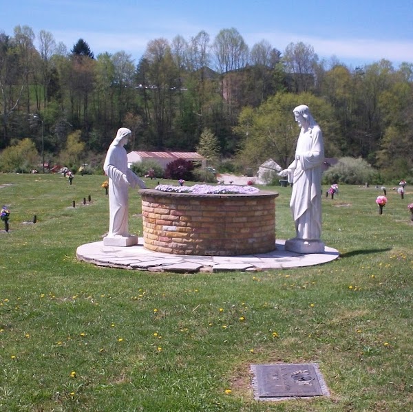 Floral Hills Garden of Memories grounds