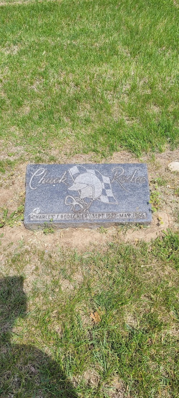 Floral Park Cemetery - Washington Park Cemetery Association grounds
