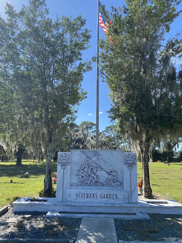 Florida Hills Memorial Gardens grounds