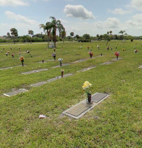 Florida Memorial Gardens grounds