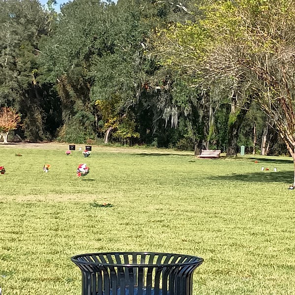 Florida National Cemetery grounds