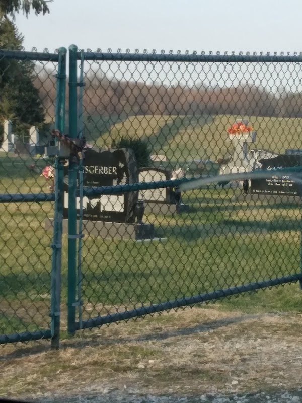 Flower Hill Cemetery grounds