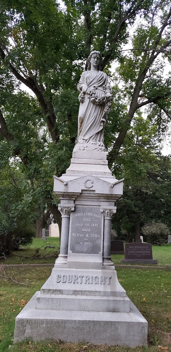 Floyd Cemetery grounds