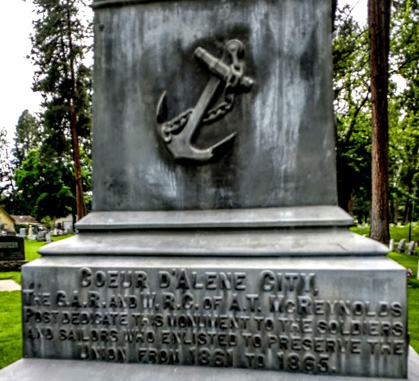 Forest Cemetery grounds