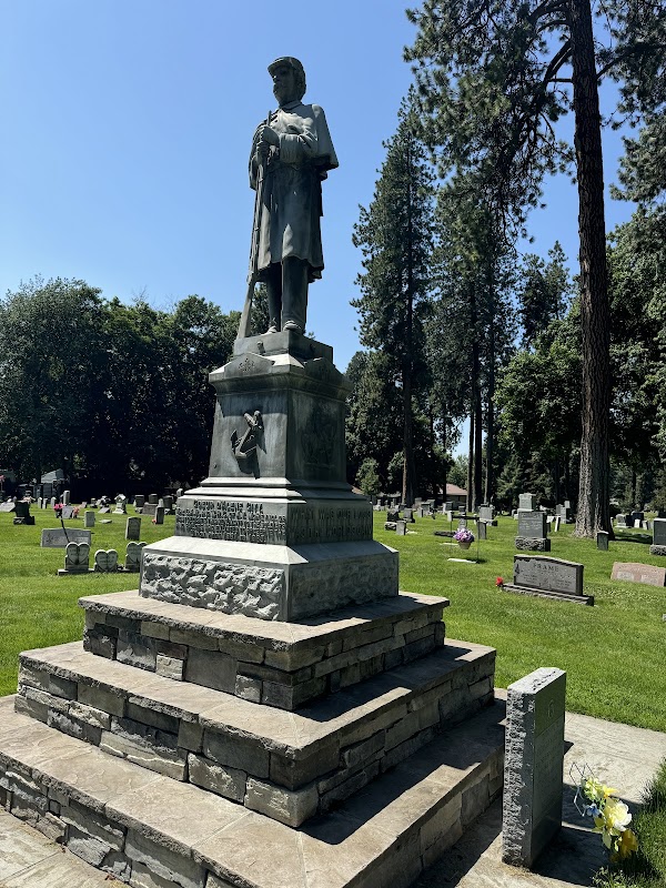 Forest Cemetery grounds