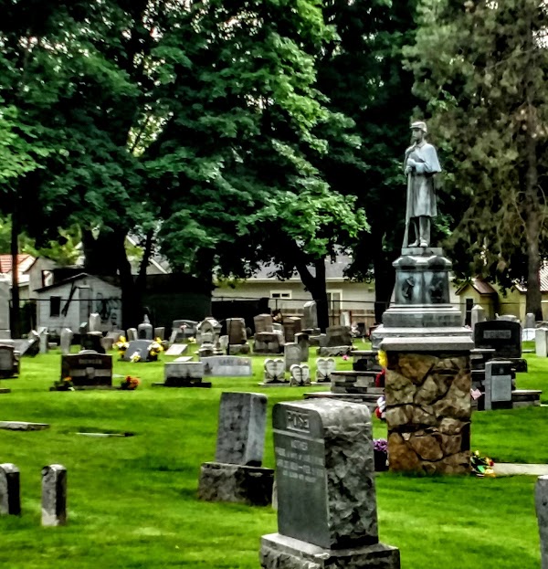 Forest Cemetery grounds