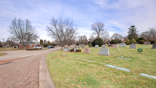Forest Hill Cemetery grounds