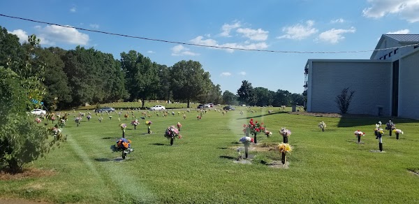 Forest Hill Memorial Park grounds