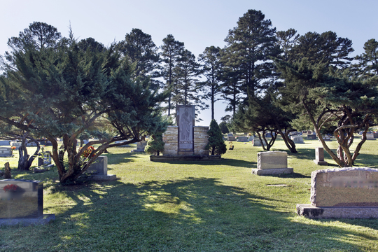 Forest Hills Cemetery grounds