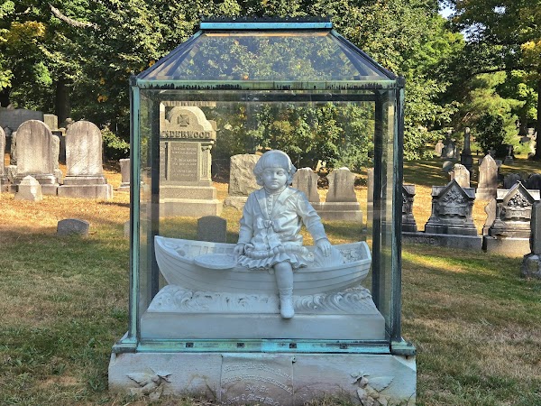 Forest Hills Cemetery grounds