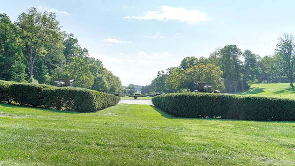 Forest Hills Memorial Park grounds