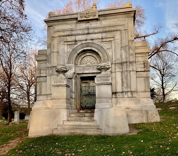 Forest Home Cemetery & Arboretum grounds